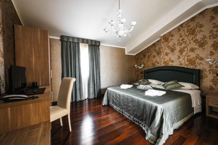 Hotel Mastrodattia Celano Bilik gambar