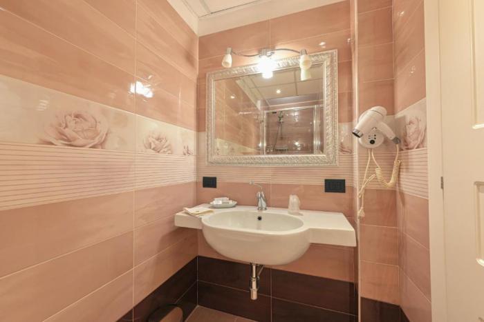 Hotel Mastrodattia Celano Bilik gambar