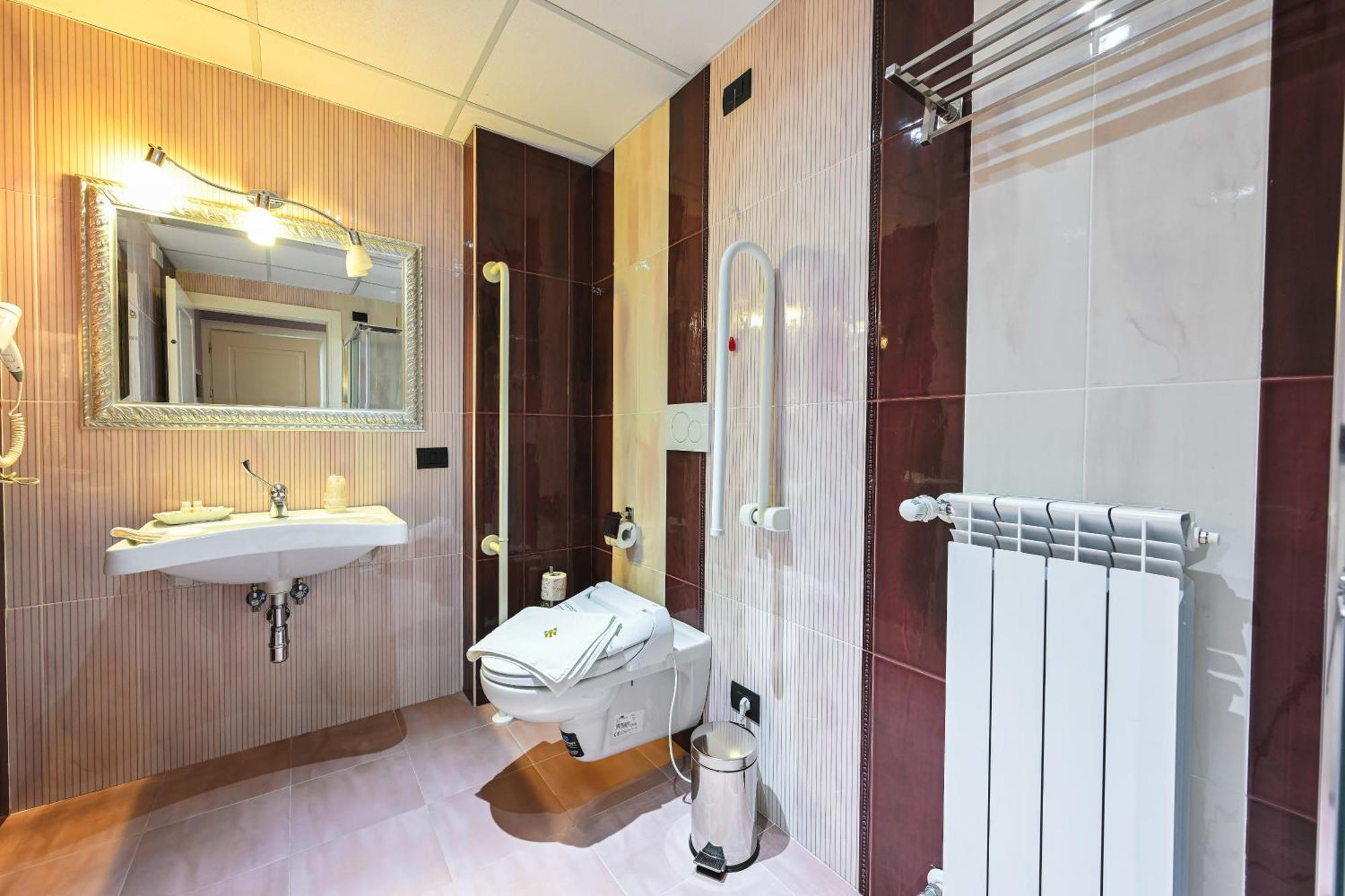 Hotel Mastrodattia Celano Luaran gambar