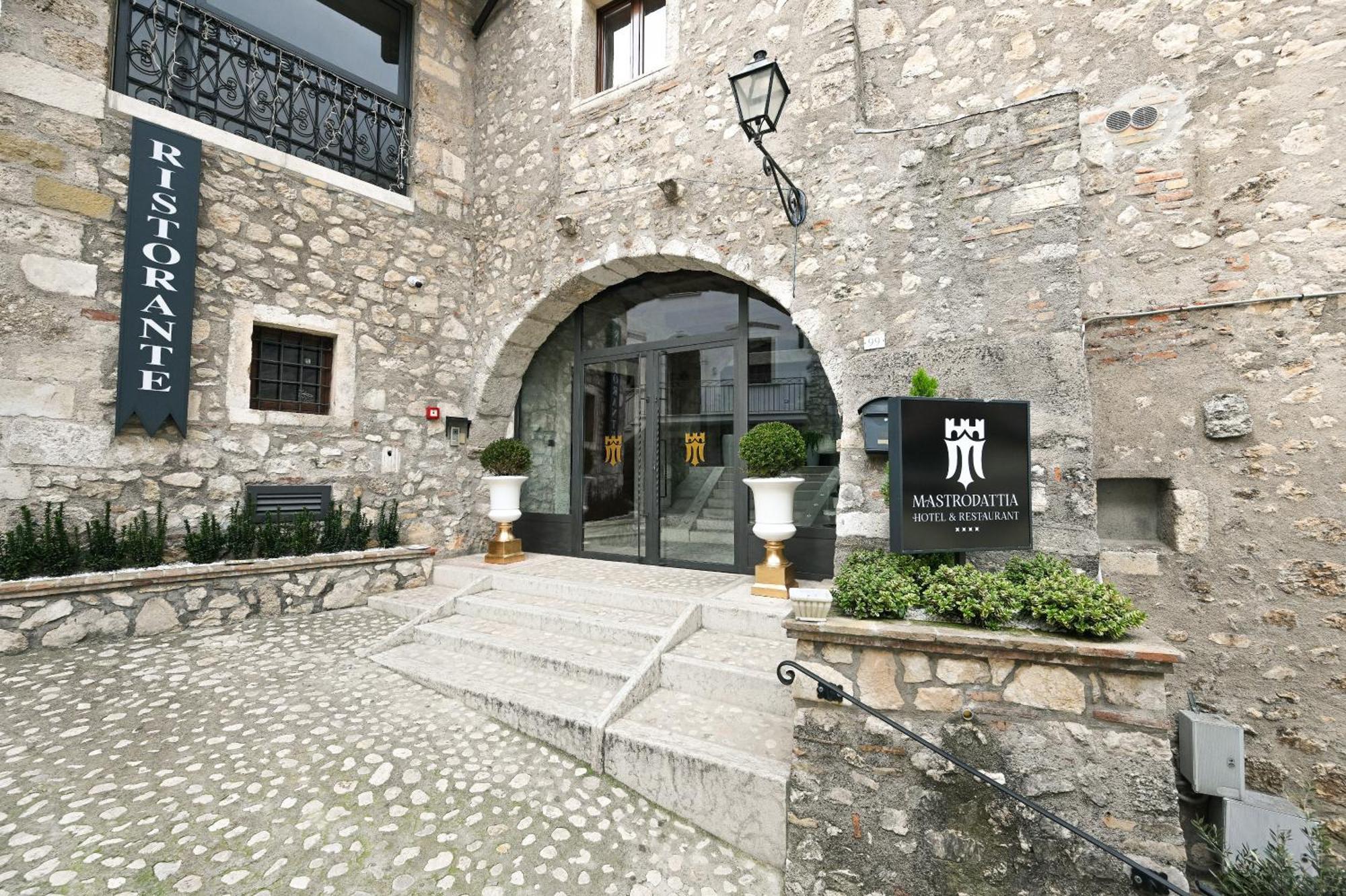 Hotel Mastrodattia Celano Luaran gambar